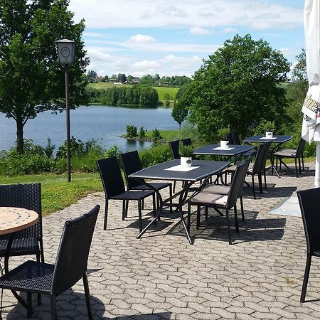 Hotel Am Untreusee Хоф Екстериор снимка